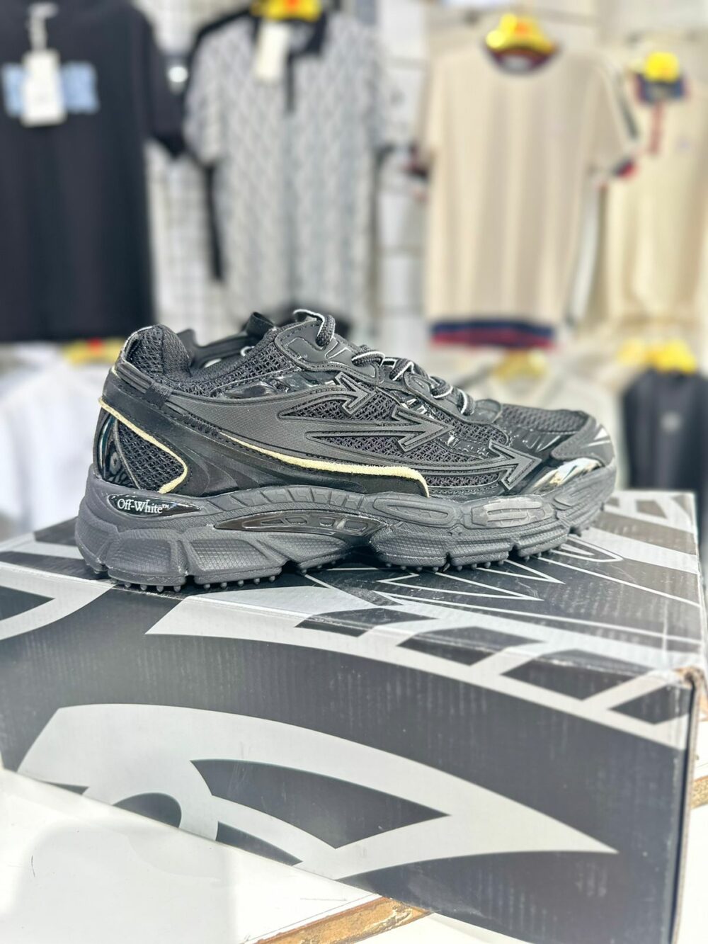 Off white black – Image 3